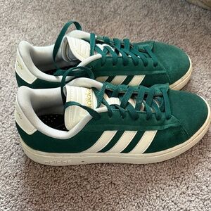 Adidas Women’s Forest Green and Cream Sneakers